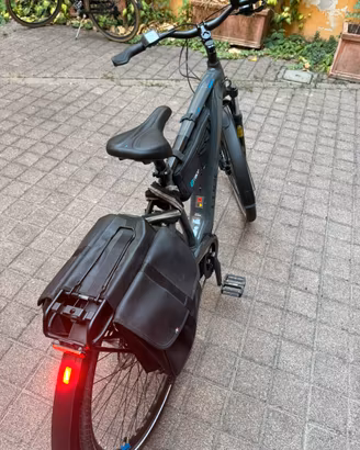 Bicicletta elettrica da turismo