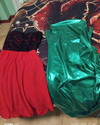 due vestiti da donna elegante 