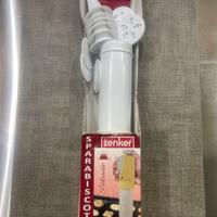 Pistola sparabiscotti e decoro creme.