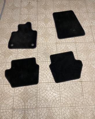 Tappetini puma gen-e