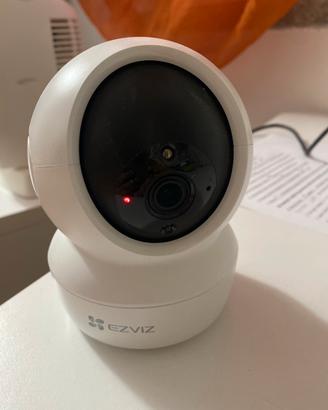 Telecamera EZVIZ