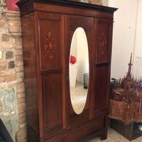 Armadio in legno inglese