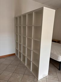 Scaffale bianco Ikea Kallax