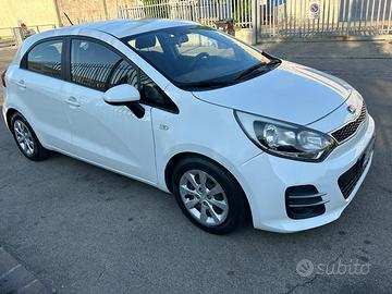 Kia Rio 1.2 GPL 2015  - Bombola 2036