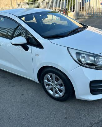 Kia Rio 1.2 GPL 2015  - Bombola 2036