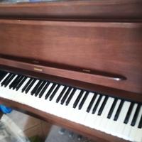 Pianoforte Lindner a parete