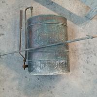 vecchia pompa per giardino 