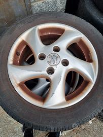 gomme e cerchio peugeot