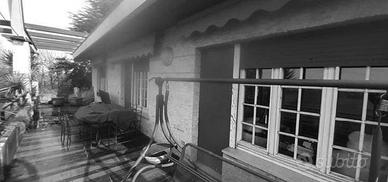 Immobile in asta di 194 m² con 4 locali e box auto