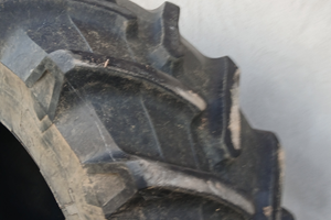 Pneumatico pirelli TM 700