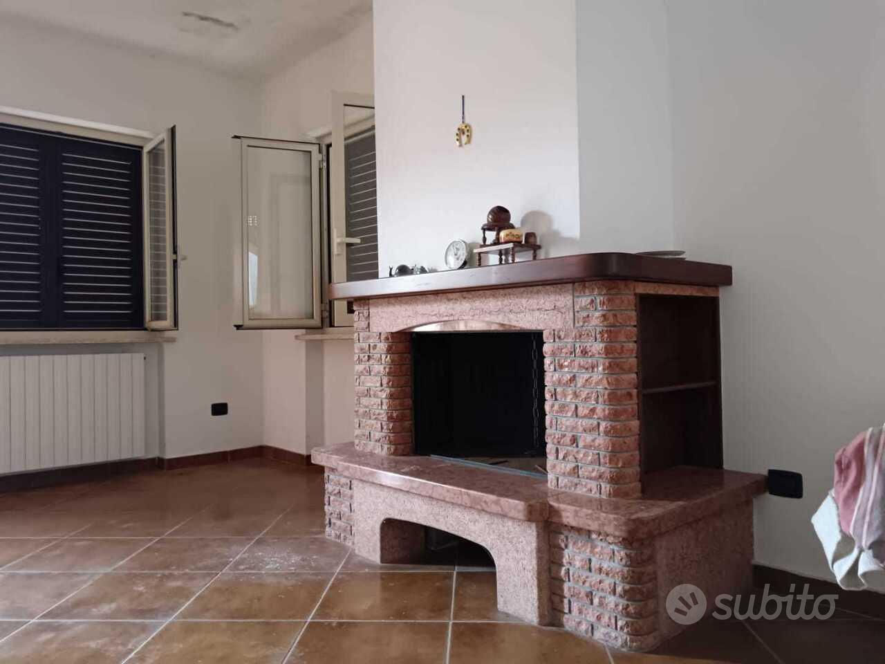 Casa – Amelia, Macchie - Vista 2