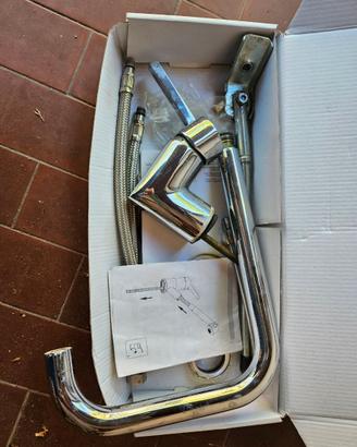 Rubinetto lavello bagno o cucina