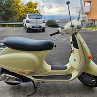 Vespa 50 et2