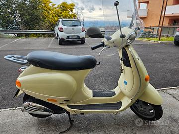 Vespa 50 et2