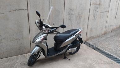 scooter motorino Honda Vision 110 Nsc