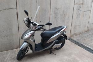 scooter motorino Honda Vision 110 Nsc