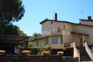 Villa Bifamiliare Valle Del Baccano