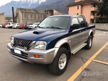 Mitsubishi l 200 4x4 autocarro 