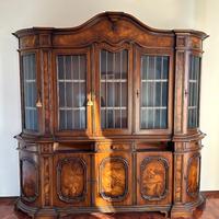 Credenza con Cristalliera in radica di noce