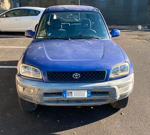 TOYOTA RAV 4 anno 2000