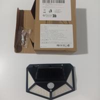 Faretto led ad energia solare