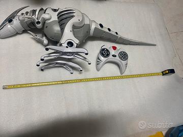Gioco dinosauro radiocomandato