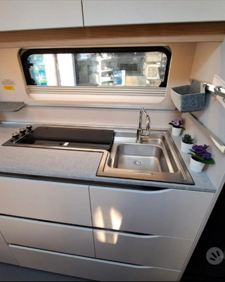 Adria Adora 673 PK 2023 - accessoriata, 7 posti, m