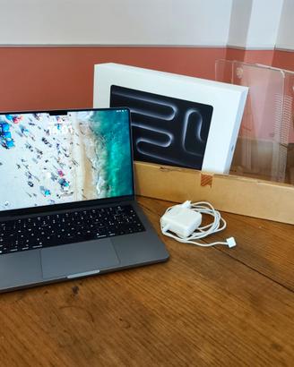 Macbook Pro 14" M3 8gb/512gb IN GARANZIA APPLE