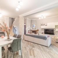 PORZIONE DI QUADRIFAMILIARE A ROMA