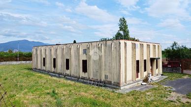 CAPANNONE A SAN GIULIANO TERME