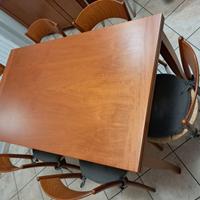 Tavolo ciliegio +sedie