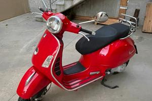 Vespa GTS 250