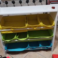 Mobiletto porta giochi