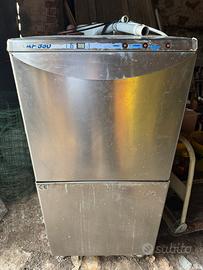 Lavastoviglie professionale