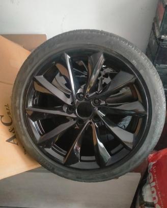 4 cerchi 18 con gomme
