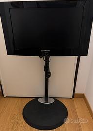 Tv Samsung 26 pollici con supporto Meliconi