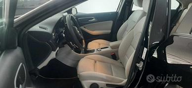 Mercedes-benz A 180 A 180 d Business