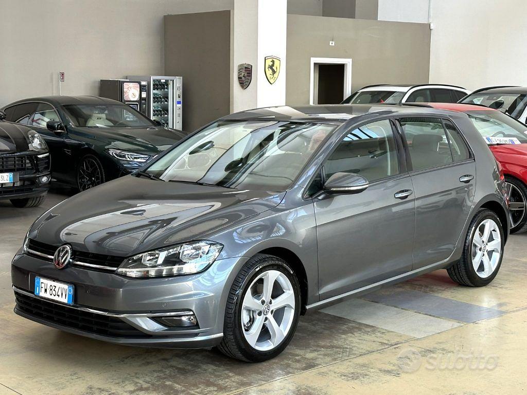 VOLKSWAGEN Golf 8ª serie