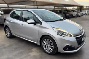 Peugeot 208 BlueHDi 75 5 porte Allure