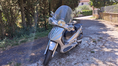 Piaggio beverly 500