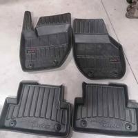 tappetini volvo v40. 2019