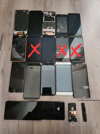 lotto 12 telefoni rotti  samsung huawei xiaomi