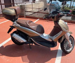 Piaggio Beverly 300 ie  tourer