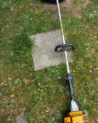 DECESPUGLIATORE a scoppio Modello Alpina