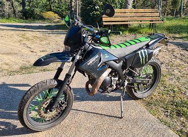 yamaha DT 50 motard (Malaguti xtm)