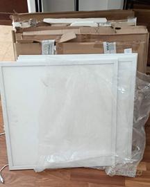 lotto di pannelli a LED da testare