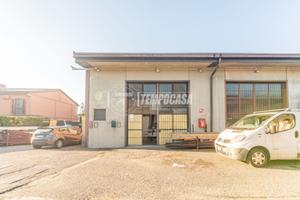 Capannone, Via Trento e Trieste 13 - Settimo Milan