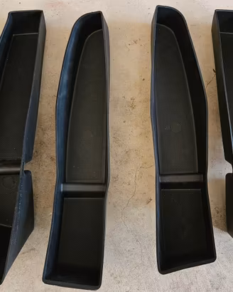 Contenitore portiera Model 3 Legacy