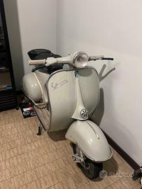 Vespa 125 d'epoca anno 1958