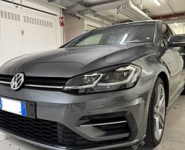 Volkswagen Golf 1.5 rline TSI DSG 150 CV